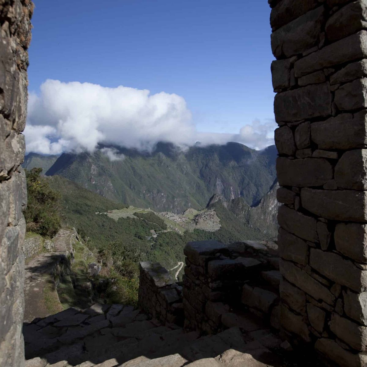 Vista Panorámica del Santuario Histórico Machu Picchu desde Intipunku